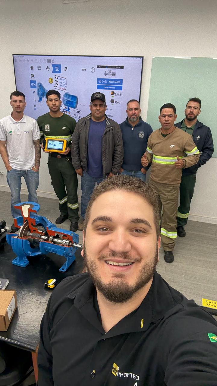 Equipe formada em confiabilidade de ativos